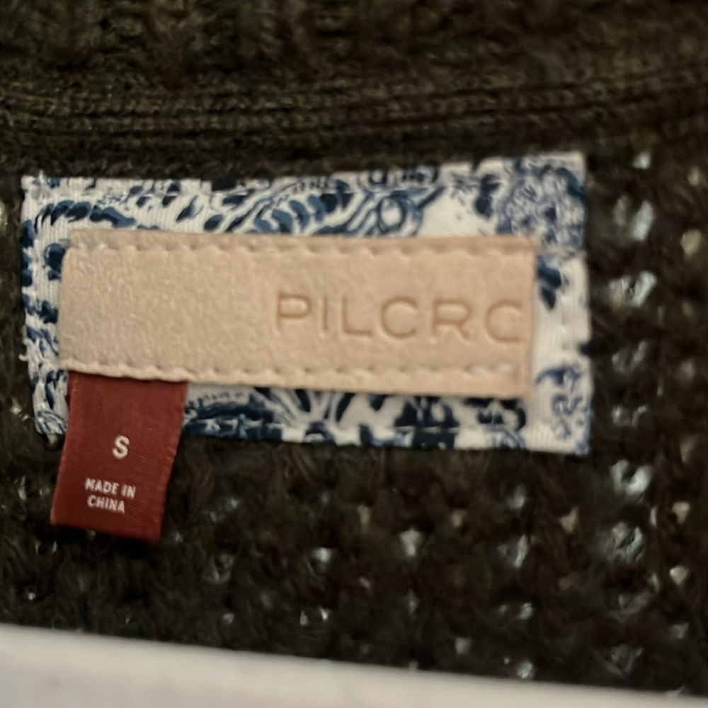 Sweater - Picture 2 of 4